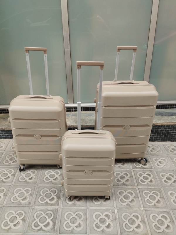 juego maleta viaje beige plastico 1u